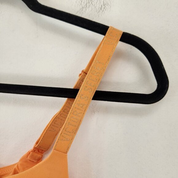 BUNDLE (2) Victoria's Secret T-Shirt Push Up Bras Convertible Adjustable 32A - Picture 13 of 16